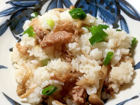 牛肉としめじの混ぜご飯